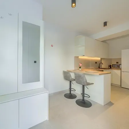 Highland - Unit 3 & 5 Apartment Split