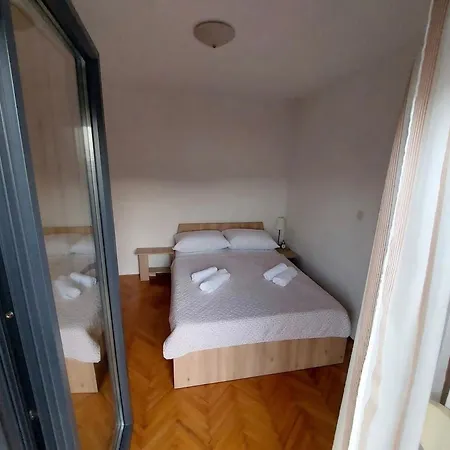 Highland - Unit 3 & 5